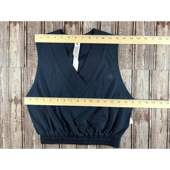 Lululemon sleeveless cropped tennis tank size 4 color navy NWT mspr $68 - Picture 4 of 5
